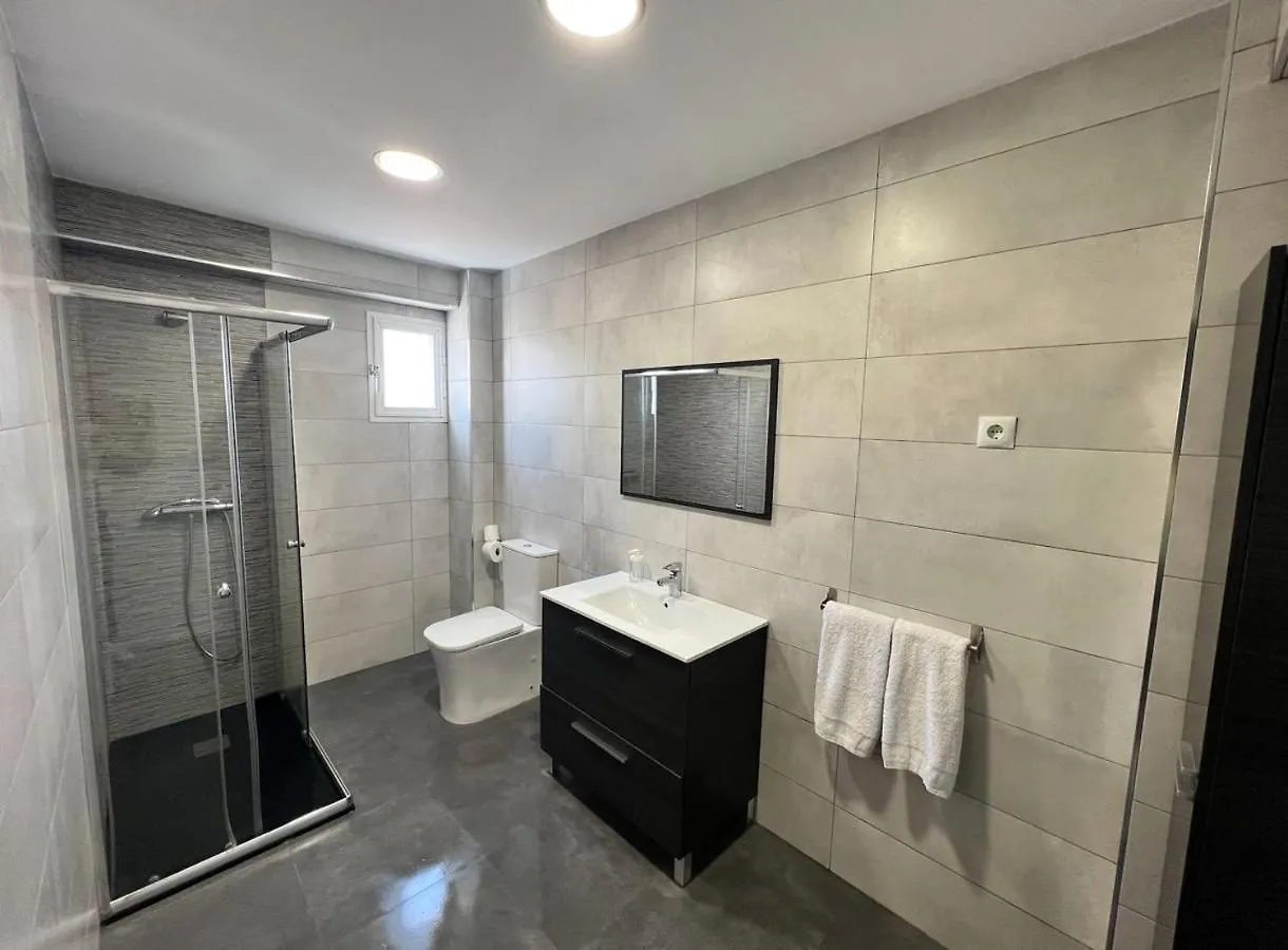 Apartment Holidays2Malaga 2 Bedroom Armengual De La Mota Close Shopping Center