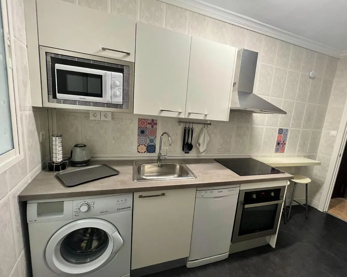 Apartment Holidays2Malaga 2 Bedroom Armengual De La Mota Close Shopping Center